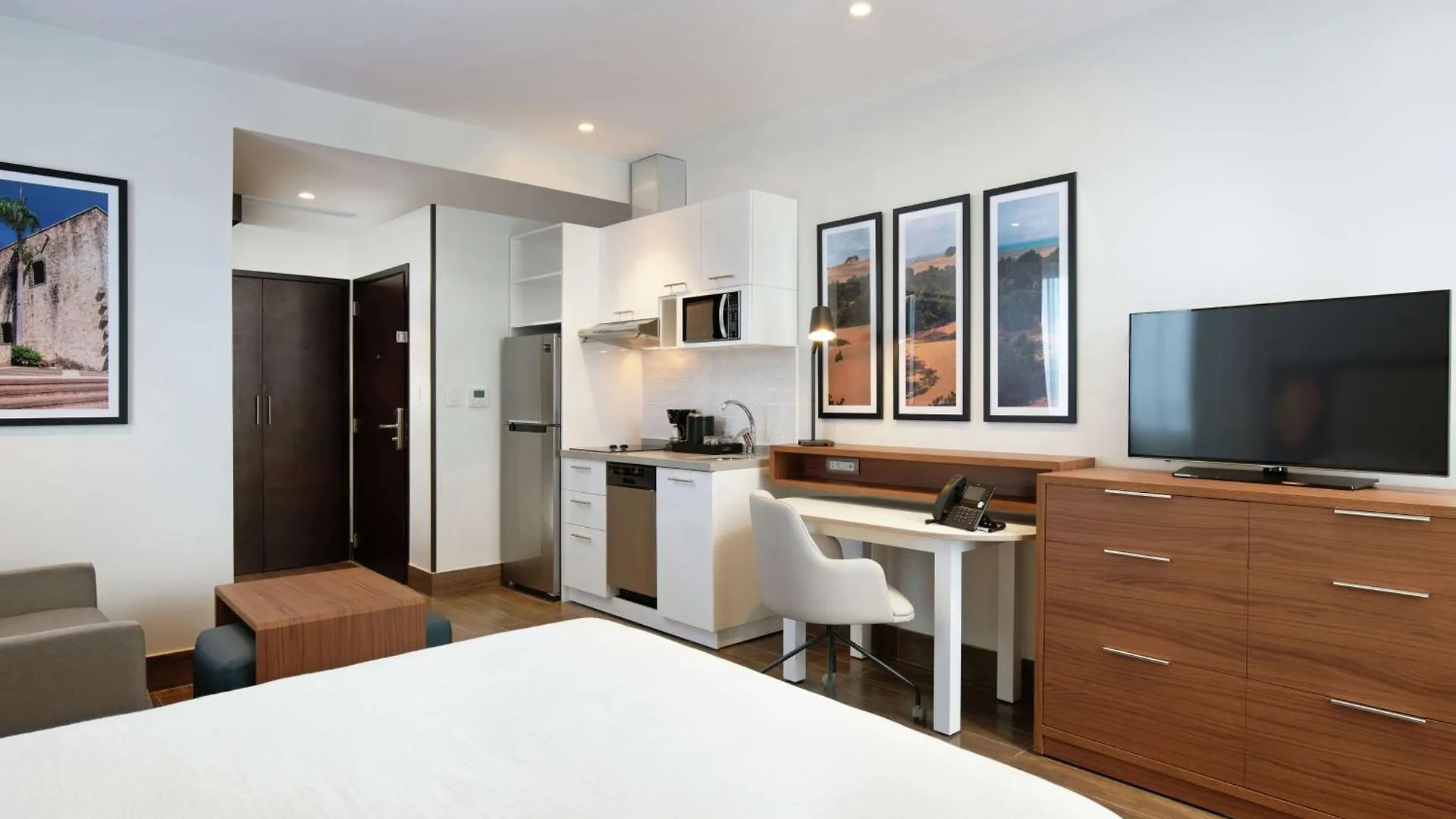 *** Hotel Homewood Suites By Hilton Santo Domingo Dominican Republic