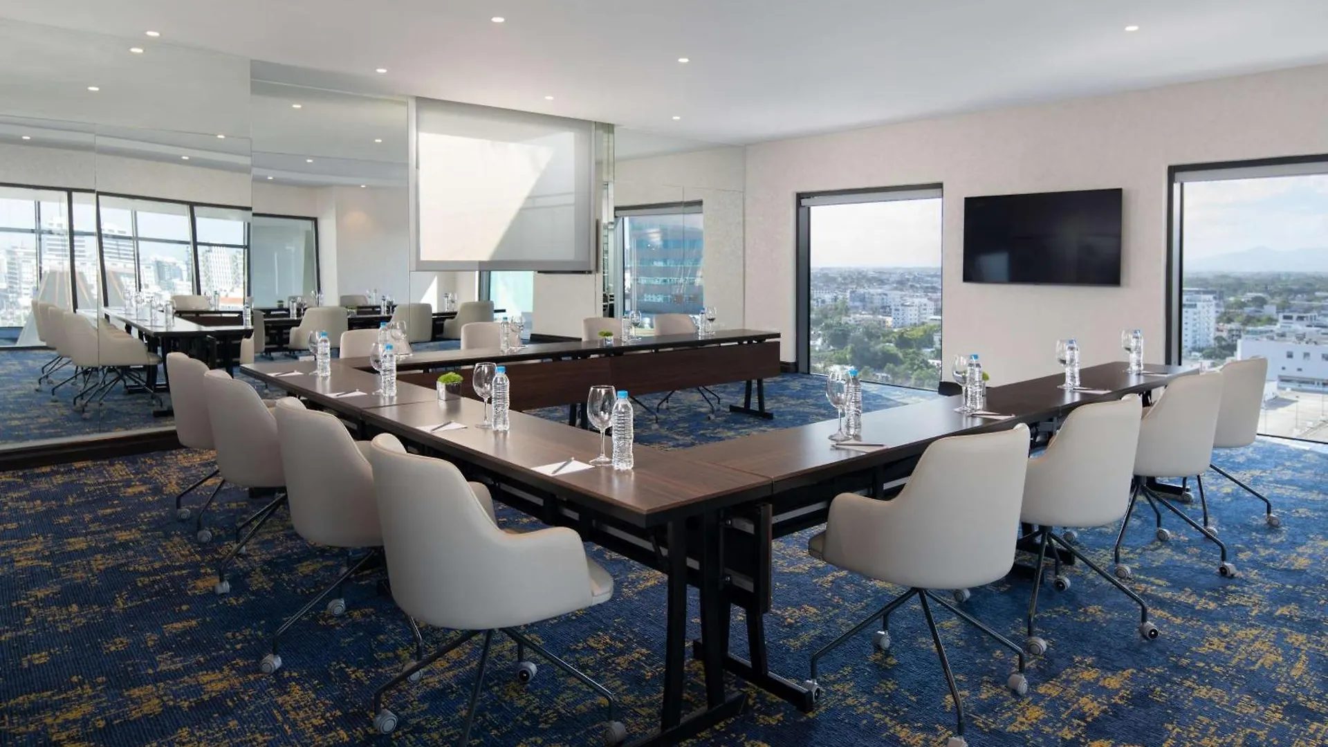 Homewood Suites By Hilton סנטו דומינגו 3*,  הרפובליקה הדומיניקנית