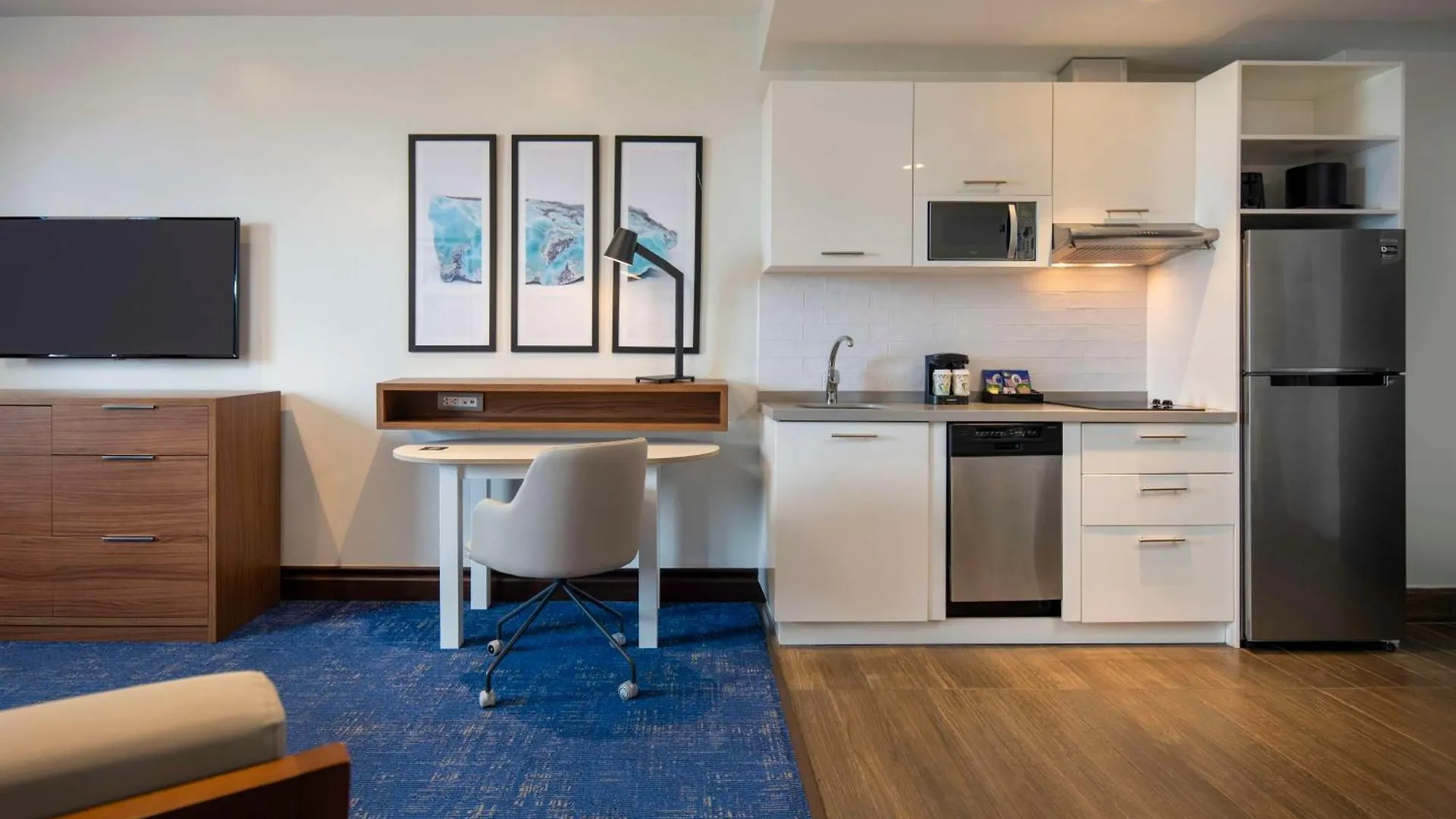 Homewood Suites By Hilton סנטו דומינגו 3*,