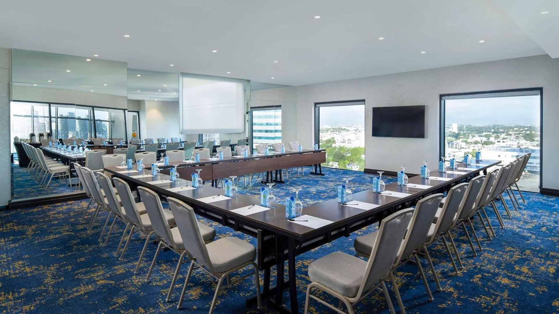 Homewood Suites By Hilton סנטו דומינגו 3*,  הרפובליקה הדומיניקנית